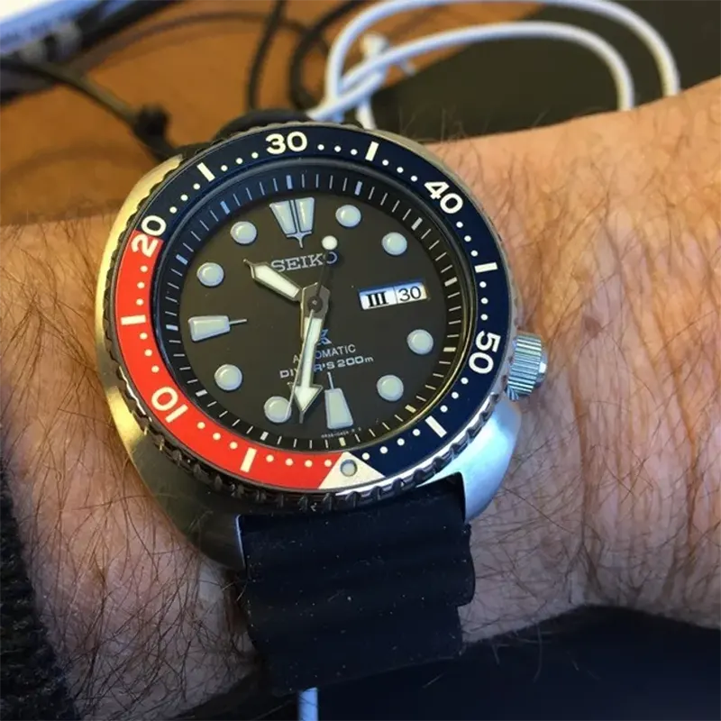 Seiko Prospex Sea Turtle Diver's Pepsi Men's Watch | SRPE95K1